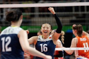 开云官网2026-浙江队对阵勇士，布克彻底打爆防线，当东方铁壁遭遇西方利刃