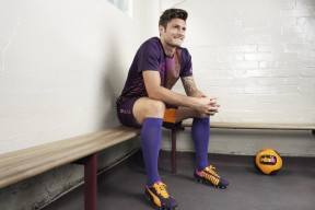 开云下载-足球场上的地缘暗战，当尼斯压制希腊，世界杯版图已悄然改写