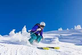 开云体育-篮网狂胜北京队，福克斯的个人英雄主义与篮球的终极孤独