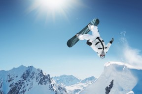 开云体育中国-曼联制霸摩纳哥，卡塞米罗关键制胜，红魔欧战底蕴的现代回响