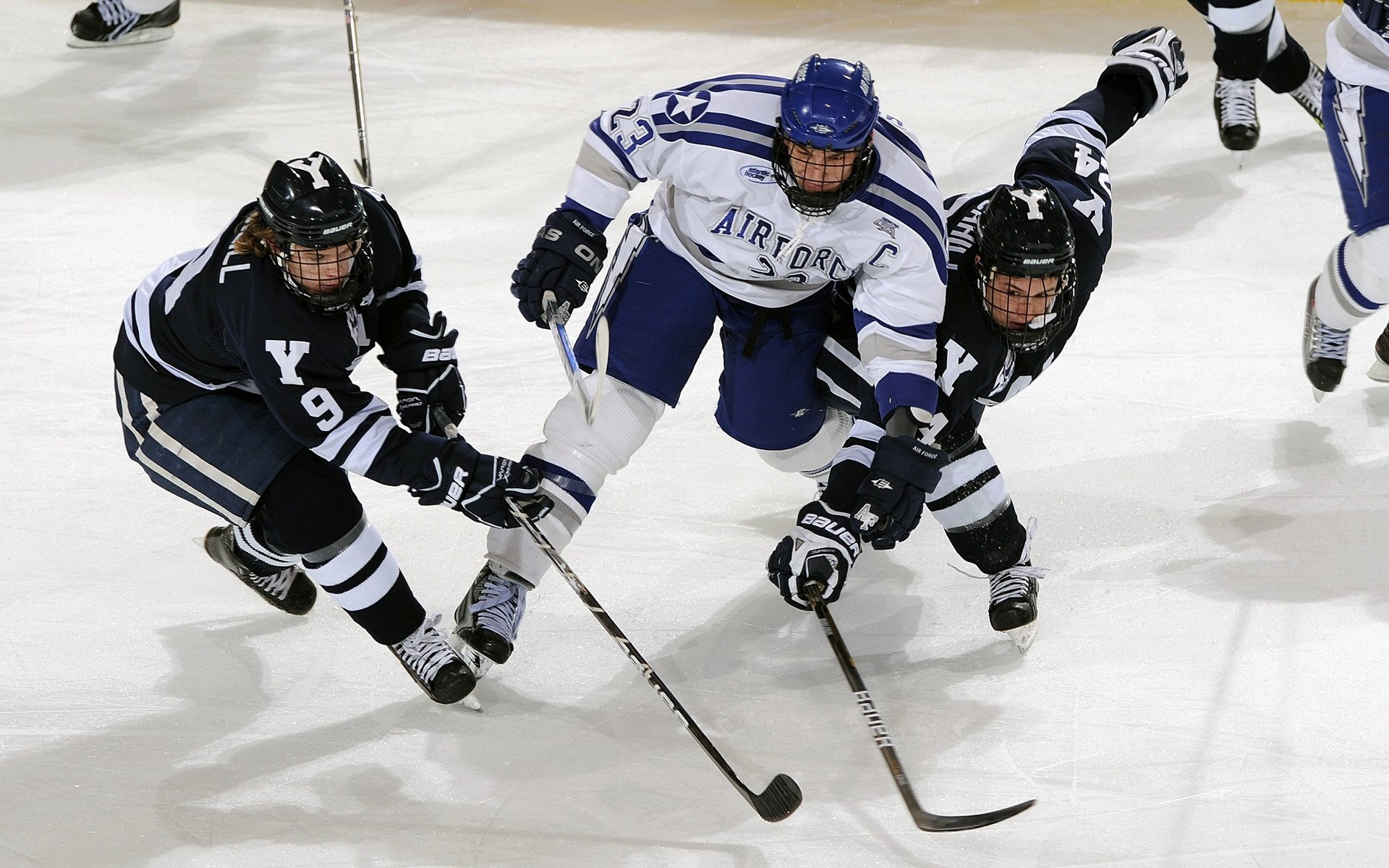 F1年度争冠焦点战,维斯塔潘的丹麦轻取皇马式胜利启示录