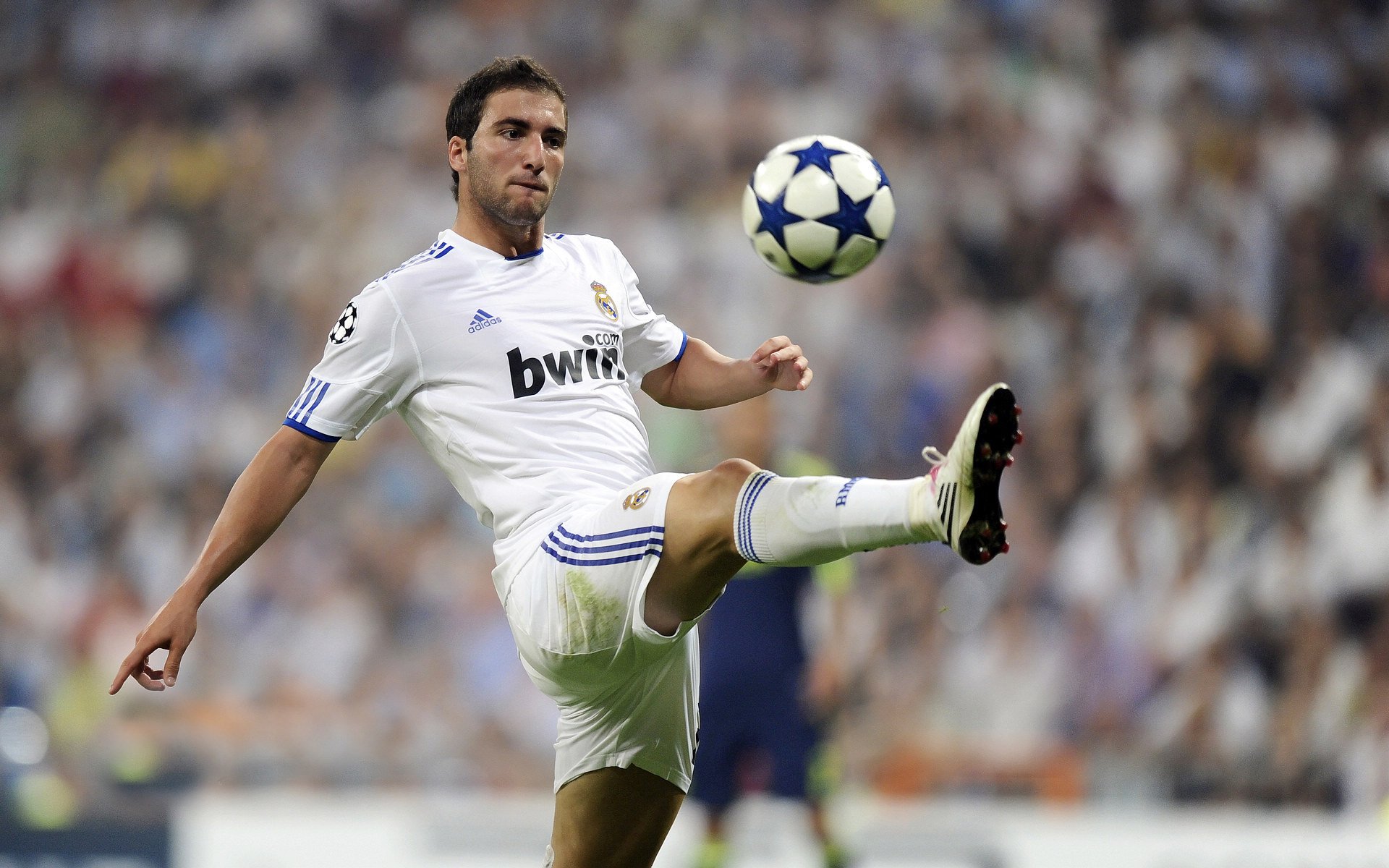 意甲焦点战,雄鹿争冠战模式下的雷霆启示